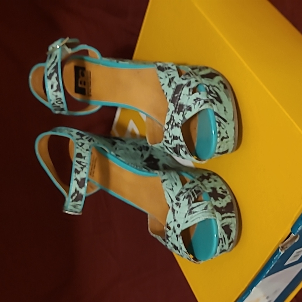 BC shoes/sandals
